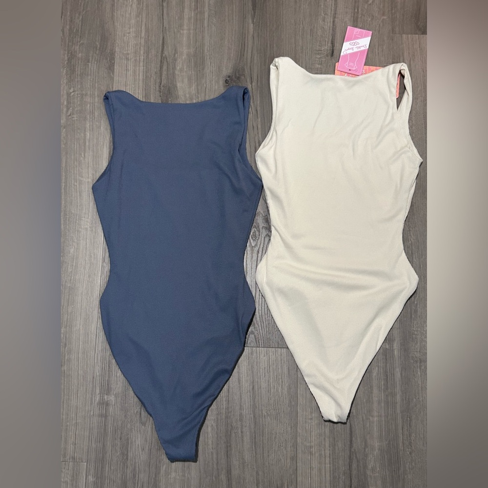 ❥𝑯𝒆𝒂𝒓𝒕 & 𝑯𝒊𝒑𝒔 (Set of 2) Ribbed Square Neck Bodysuit - Picture 2 of 6